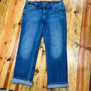 Maurice’s whiskered blue washed denim size: 12 Short embellished pockets